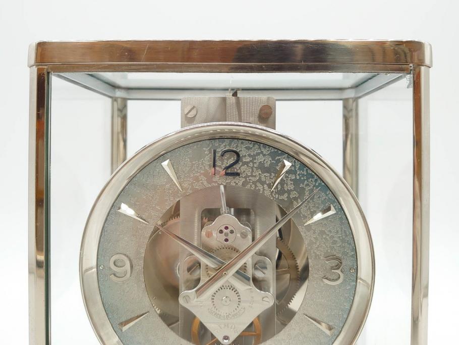 スイス　JAEGER-LECOULTRE(ジャガー・ルクルト)　ATMOS(アトモス)　METAL CALIBER 526-5　スタイリッシュなデザインと機能性を兼ね備えた置き時計(空気時計、ガス、半永久、使用説明書付き)(R-079019)