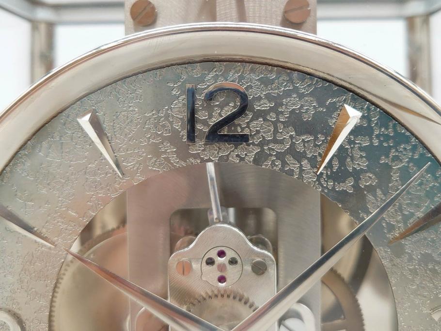 スイス　JAEGER-LECOULTRE(ジャガー・ルクルト)　ATMOS(アトモス)　METAL CALIBER 526-5　スタイリッシュなデザインと機能性を兼ね備えた置き時計(空気時計、ガス、半永久、使用説明書付き)(R-079019)