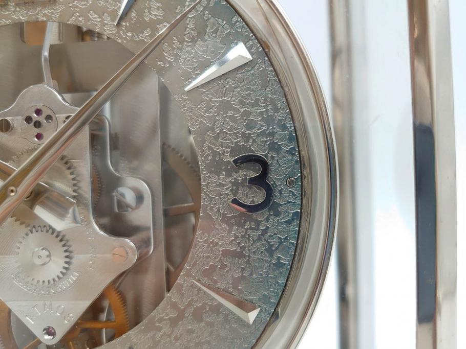 スイス　JAEGER-LECOULTRE(ジャガー・ルクルト)　ATMOS(アトモス)　METAL CALIBER 526-5　スタイリッシュなデザインと機能性を兼ね備えた置き時計(空気時計、ガス、半永久、使用説明書付き)(R-079019)