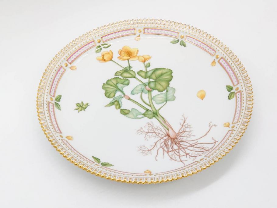 デンマーク　ROYAL COPENHAGEN(ロイヤルコペンハーゲン)　フローラダニカ　20/3566　細部まで繊細に描かれた花が上品なプレート(金彩、フラワー、ディッシュ、大皿、洋食器、北欧)(R-079041)　