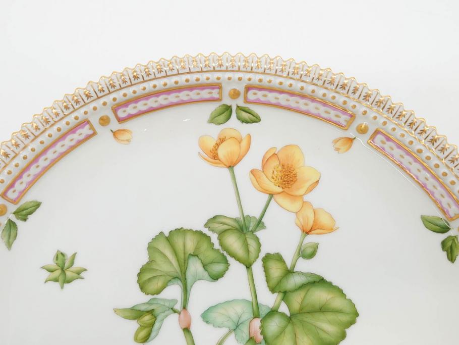 デンマーク　ROYAL COPENHAGEN(ロイヤルコペンハーゲン)　フローラダニカ　20/3566　細部まで繊細に描かれた花が上品なプレート(金彩、フラワー、ディッシュ、大皿、洋食器、北欧)(R-079041)　