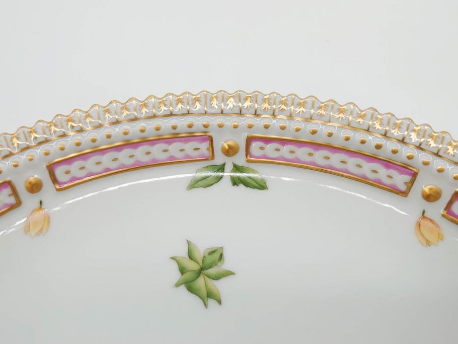 デンマーク　ROYAL COPENHAGEN(ロイヤルコペンハーゲン)　フローラダニカ　20/3566　細部まで繊細に描かれた花が上品なプレート(金彩、フラワー、ディッシュ、大皿、洋食器、北欧)(R-079041)　