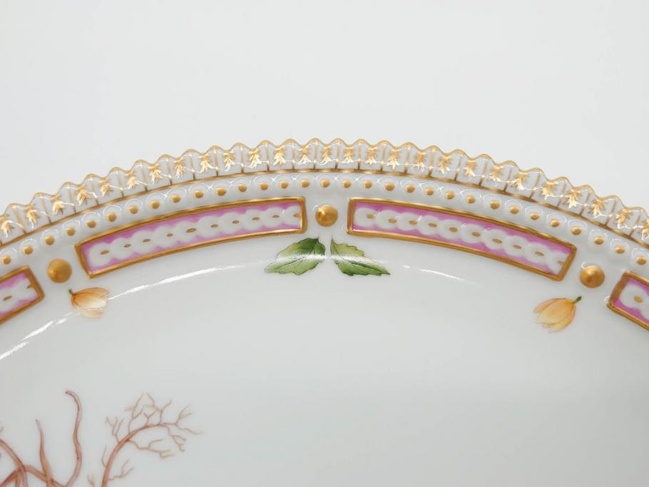 デンマーク　ROYAL COPENHAGEN(ロイヤルコペンハーゲン)　フローラダニカ　20/3566　細部まで繊細に描かれた花が上品なプレート(金彩、フラワー、ディッシュ、大皿、洋食器、北欧)(R-079041)　