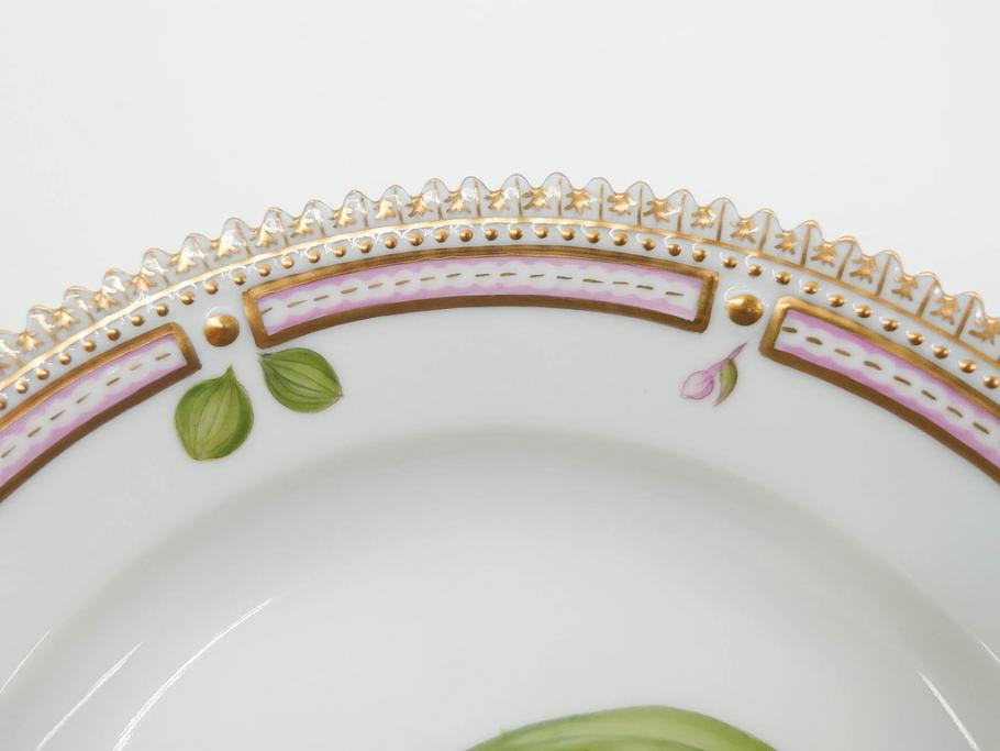 デンマーク　ROYAL COPENHAGEN(ロイヤルコペンハーゲン)　フローラダニカ　617　匠の美技に魅了されるプレート(花、フラワー、金彩、ケーキプレート、中皿、ディッシュ、洋食器、北欧)(R-079042)　