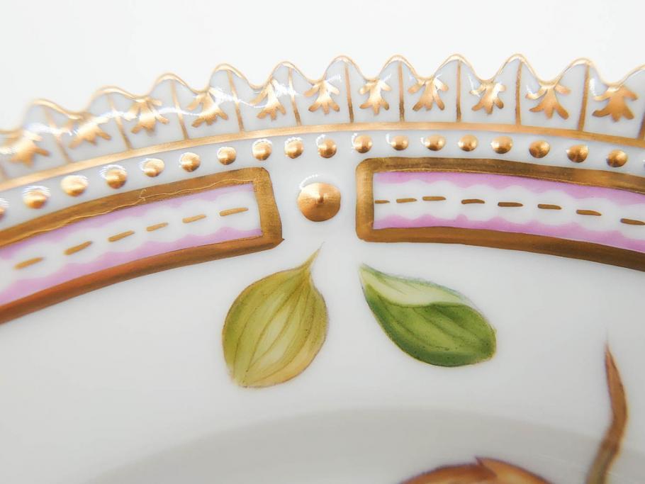 デンマーク　ROYAL COPENHAGEN(ロイヤルコペンハーゲン)　フローラダニカ　617　匠の美技に魅了されるプレート(花、フラワー、金彩、ケーキプレート、中皿、ディッシュ、洋食器、北欧)(R-079042)　