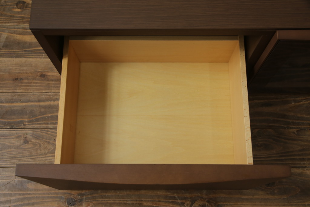 中古　美品　arflex(アルフレックス)　CONDUCTOR(コンダクター)　落ち着いた大人の空間づくりにおすすめなテレビボード(収納棚、戸棚、テレビ台、ローボード、リビングボード)(定価約34万円)(R-067289)