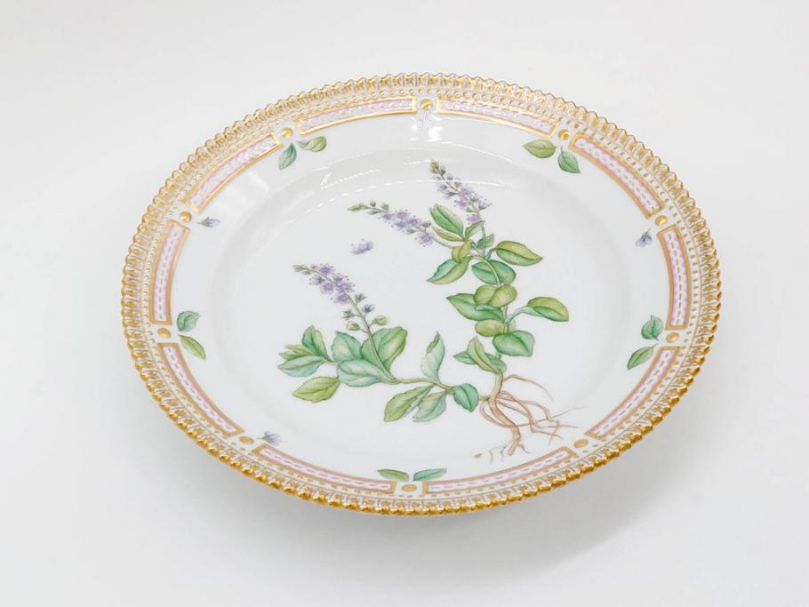 デンマーク　ROYAL COPENHAGEN(ロイヤルコペンハーゲン)　フローラダニカ　621　丹念に描かれた花のデザインが見事なプレート(フラワー、金彩、中皿、ディッシュ、ケーキプレート、洋食器、北欧)(R-079044)　