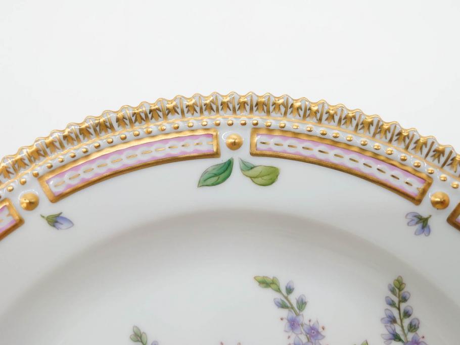 デンマーク　ROYAL COPENHAGEN(ロイヤルコペンハーゲン)　フローラダニカ　621　丹念に描かれた花のデザインが見事なプレート(フラワー、金彩、中皿、ディッシュ、ケーキプレート、洋食器、北欧)(R-079044)　