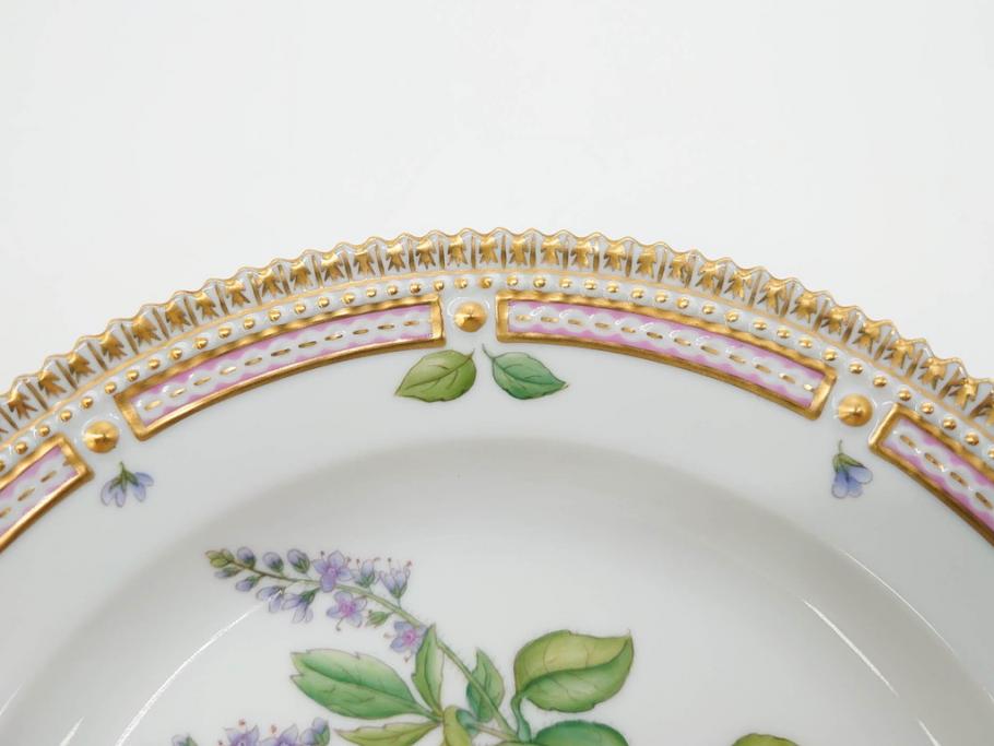 デンマーク　ROYAL COPENHAGEN(ロイヤルコペンハーゲン)　フローラダニカ　621　丹念に描かれた花のデザインが見事なプレート(フラワー、金彩、中皿、ディッシュ、ケーキプレート、洋食器、北欧)(R-079044)　