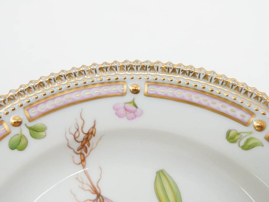 デンマーク　ROYAL COPENHAGEN(ロイヤルコペンハーゲン)　フローラダニカ　621　可憐な花のデザインが可愛らしいプレート(金彩、フラワー、ディッシュ、中皿、ケーキプレート、洋食器、北欧)(R-079045)