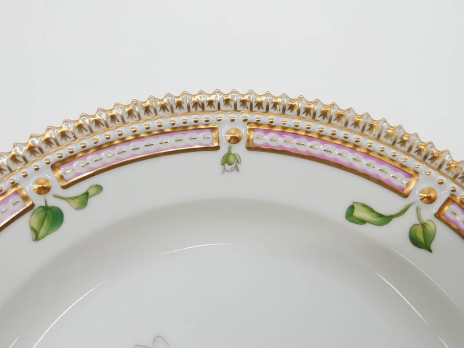 デンマーク　ROYAL COPENHAGEN(ロイヤルコペンハーゲン)　フローラダニカ　621　煌びやかな金彩と生き生きと描かれた花に見惚れるプレート(フラワー、ディッシュ、中皿、ケーキプレート、洋食器、北欧)(R-079046)