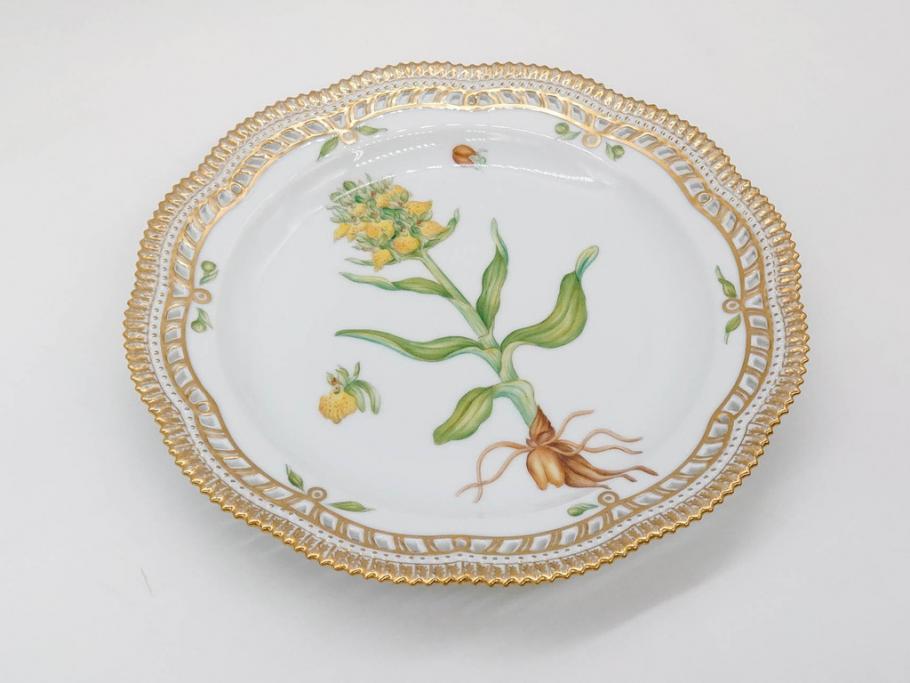 デンマーク　ROYAL COPENHAGEN(ロイヤルコペンハーゲン)　フローラダニカ　380　透かしの縁と金彩が美しいプレート(レース、フリル、金彩、花、フラワー、ディッシュ、大皿、透かし皿、洋食器、北欧)(R-079047)