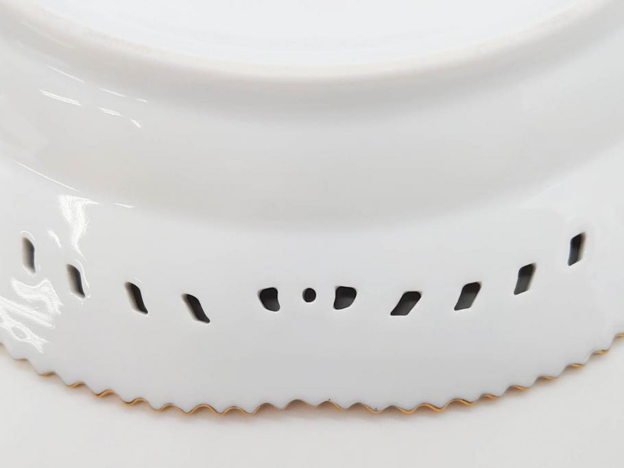 デンマーク　ROYAL COPENHAGEN(ロイヤルコペンハーゲン)　フローラダニカ　380　透かしの縁と金彩が美しいプレート(レース、フリル、金彩、花、フラワー、ディッシュ、大皿、透かし皿、洋食器、北欧)(R-079047)