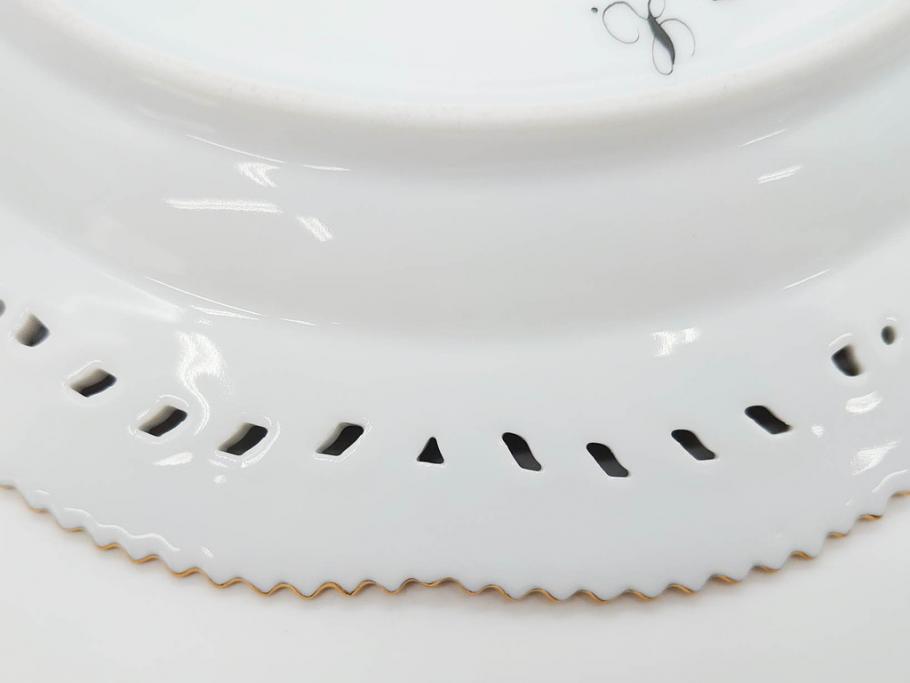 デンマーク　ROYAL COPENHAGEN(ロイヤルコペンハーゲン)　フローラダニカ　380　透かしの縁と金彩が美しいプレート(レース、フリル、金彩、花、フラワー、ディッシュ、大皿、透かし皿、洋食器、北欧)(R-079047)