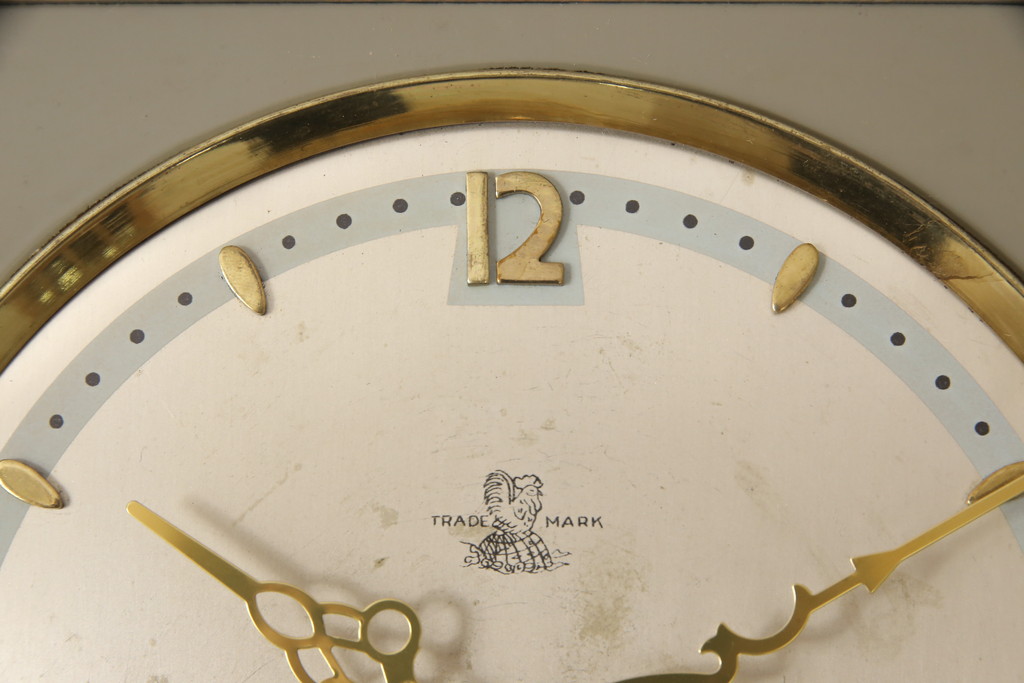 和製ビンテージ　昭和中期　地球鶏印　TRADE　MARK　電池式　お洒落なデザインが空間演出にもってこいの掛け時計(柱時計、古時計、ヴィンテージ)(R-054682)