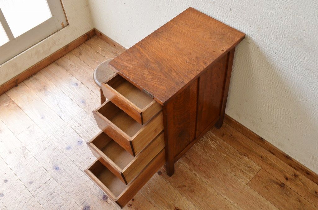 アンティーク家具　ジャンク品!縦型4杯引き出し