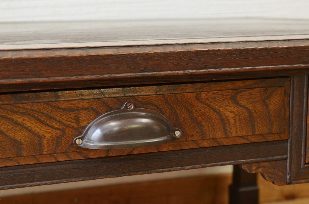 アンティーク家具　作りの上質なアンティーク文机(テーブル)