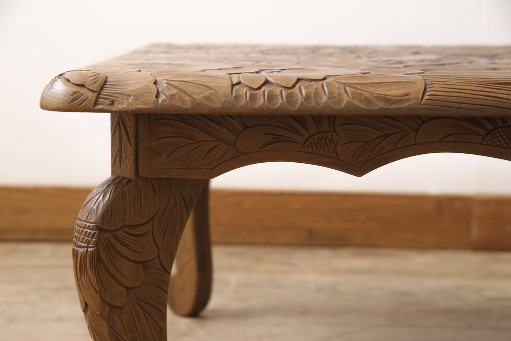 中古　日光彫　繊細な彫り込みが目を惹くテーブル(座卓、ローテーブル)(R-050316)