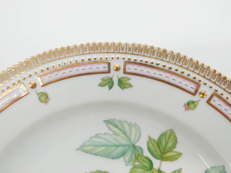 デンマーク　ROYAL COPENHAGEN(ロイヤルコペンハーゲン)　フローラダニカ　624　細部まで丁寧に色付された可愛らしいプレート(金彩、フラワー、ディッシュ、大皿、洋食器、北欧)(R-079049)