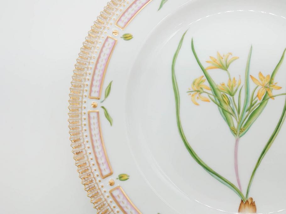 デンマーク　ROYAL COPENHAGEN(ロイヤルコペンハーゲン)　フローラダニカ　20/3549　食卓を鮮やかに彩るプレート(金彩、フラワー、ディッシュ、大皿、洋食器、北欧)(R-079050)