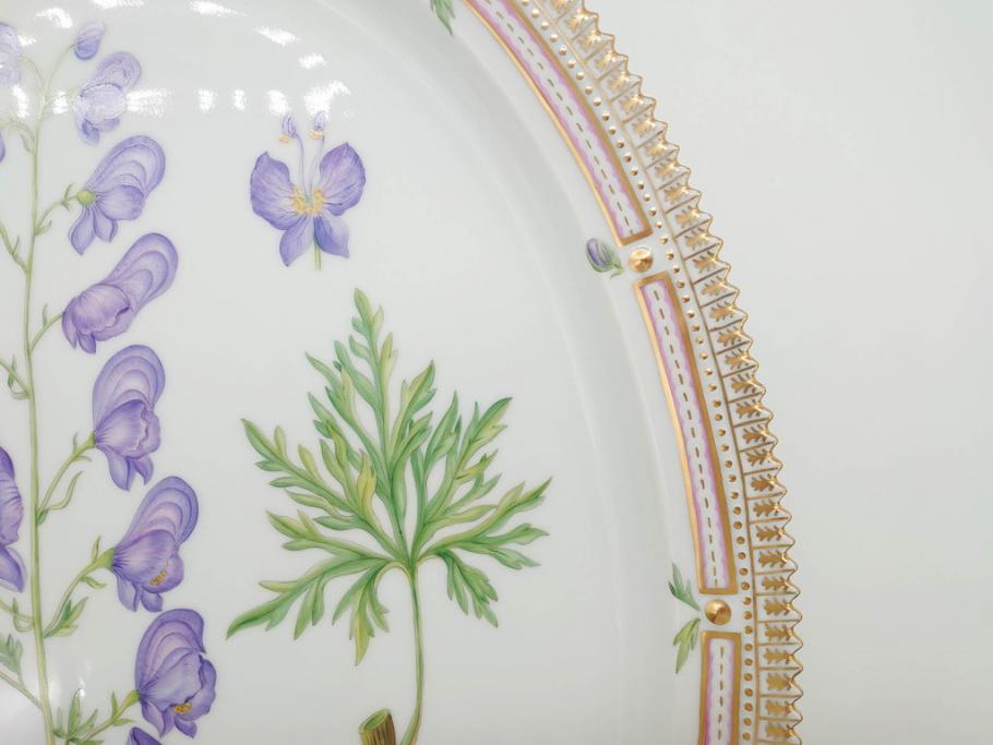 デンマーク　ROYAL COPENHAGEN(ロイヤルコペンハーゲン)　フローラダニカ　375　煌びやかさと淑やかさを兼ね備えた見事なオーバルプレート(金彩、フラワー、ディッシュ、大皿、洋食器、北欧)(R-079051)