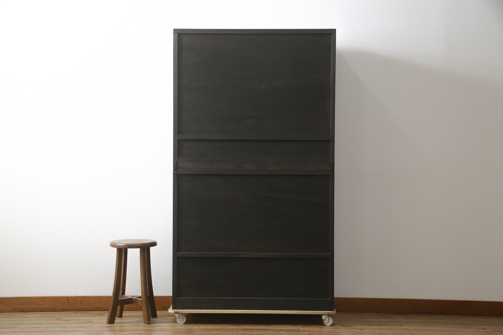 中古　ラフジュ工房オリジナル　古建具リメイク　すりガラス入り　洗練された和の雰囲気を放つ重ね戸棚(書院戸、組子、キャビネット、収納棚、食器棚)(R-078869)