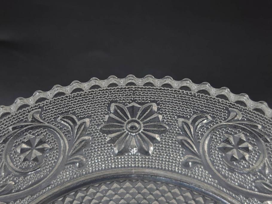 フランス　Baccarat　バカラ　エトナ(2011年・日本限定)　ARABESQUE SMALL BOWL(アラベスク スモール ボウル)　繊細なカッティングが煌めくタンブラー&ボウル(フルレッドクリスタルガラス、ロックグラス、コップ、グラス、小鉢、共箱付き)(R-079054)