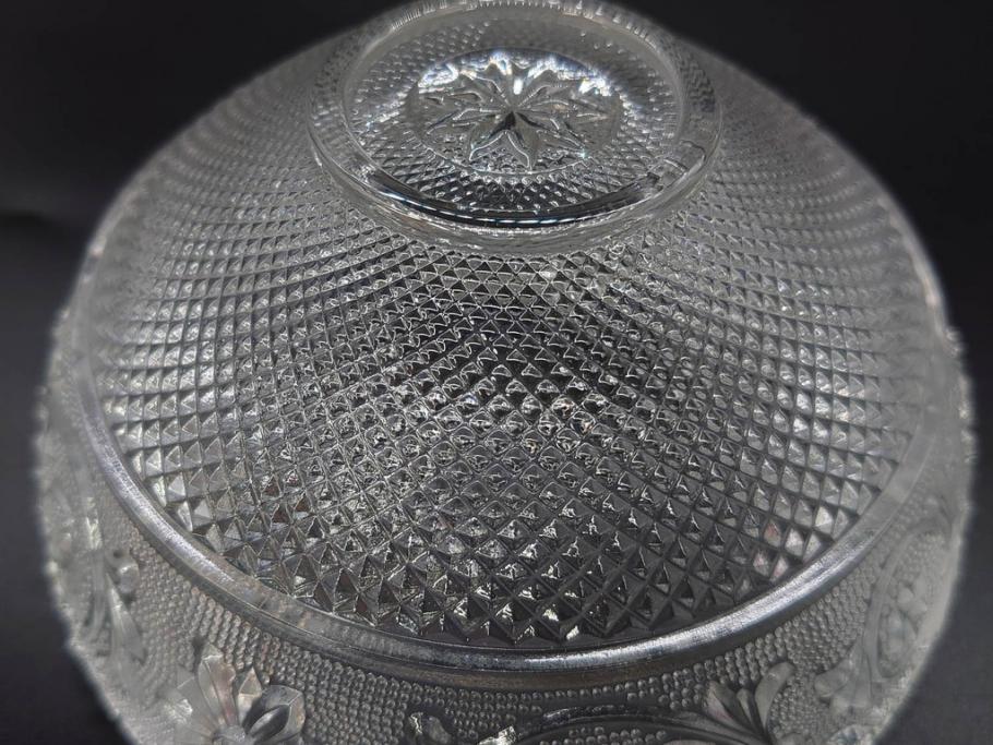 フランス　Baccarat　バカラ　エトナ(2011年・日本限定)　ARABESQUE SMALL BOWL(アラベスク スモール ボウル)　繊細なカッティングが煌めくタンブラー&ボウル(フルレッドクリスタルガラス、ロックグラス、コップ、グラス、小鉢、共箱付き)(R-079054)