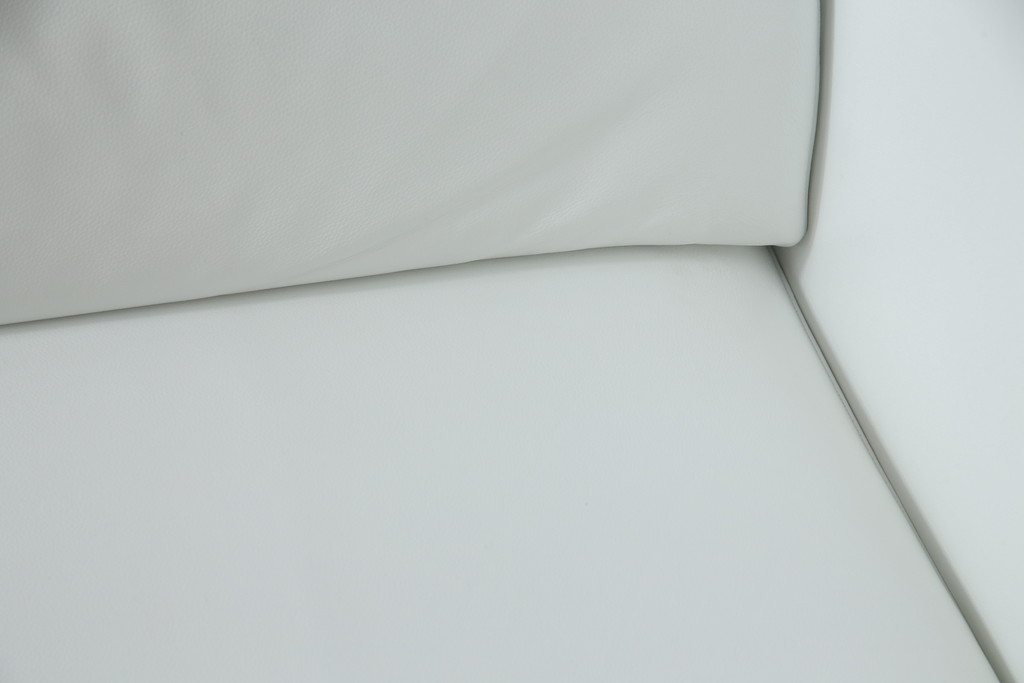 中古　美品　リーン・ロゼ(ligne roset)　Urbani　本革(レザー)　高級感漂う佇まいが魅力の大きな3人掛けソファ(リーンロゼ、三人掛け、3P、トリプルソファ、アームソファ)(R-068153)