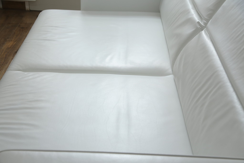 中古　美品　リーン・ロゼ(ligne roset)　Urbani　本革(レザー)　高級感漂う佇まいが魅力の大きな3人掛けソファ(リーンロゼ、三人掛け、3P、トリプルソファ、アームソファ)(R-068153)