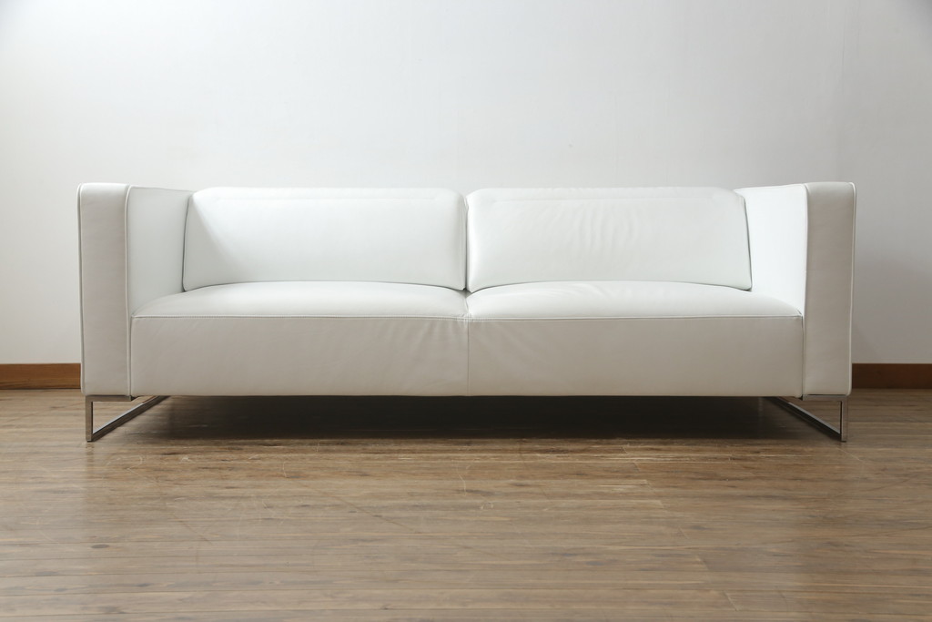 中古　美品　リーン・ロゼ(ligne roset)　Urbani　本革(レザー)　高級感漂う佇まいが魅力の3人掛けソファ(リーンロゼ、三人掛け、3P、トリプルソファ、アームソファ)(R-068154)