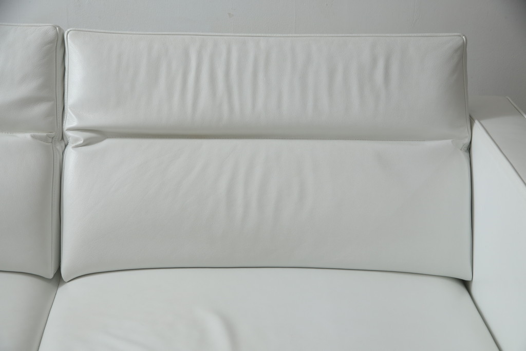 中古　美品　リーン・ロゼ(ligne roset)　Urbani　本革(レザー)　高級感漂う佇まいが魅力の3人掛けソファ(リーンロゼ、三人掛け、3P、トリプルソファ、アームソファ)(R-068154)