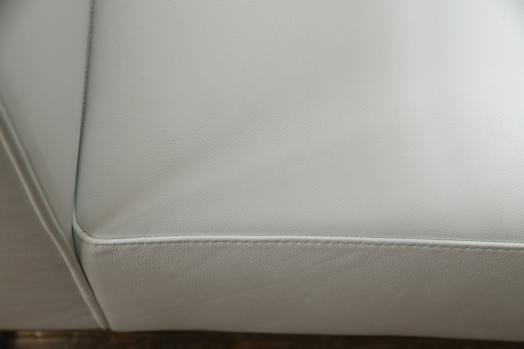 中古　美品　リーン・ロゼ(ligne roset)　Urbani　本革(レザー)　高級感漂う佇まいが魅力の3人掛けソファ(リーンロゼ、三人掛け、3P、トリプルソファ、アームソファ)(R-068154)