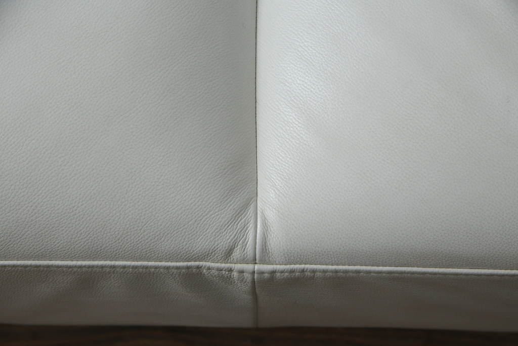中古　美品　リーン・ロゼ(ligne roset)　Urbani　本革(レザー)　高級感漂う佇まいが魅力の3人掛けソファ(リーンロゼ、三人掛け、3P、トリプルソファ、アームソファ)(R-068154)