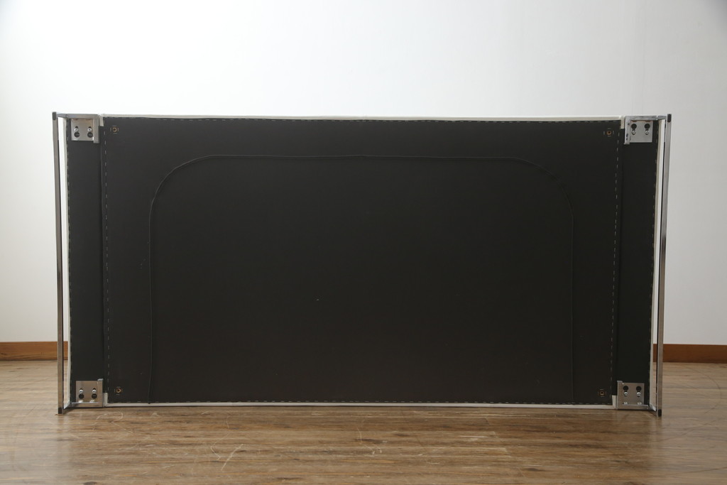 中古　美品　リーン・ロゼ(ligne roset)　Urbani　本革(レザー)　高級感漂う佇まいが魅力の3人掛けソファ(リーンロゼ、三人掛け、3P、トリプルソファ、アームソファ)(R-068154)