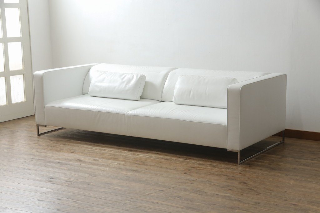 中古　美品　リーン・ロゼ(ligne roset)　Urbani　本革(レザー)　高級感漂う佇まいが魅力の大きな3人掛けソファ(リーンロゼ、三人掛け、3P、トリプルソファ、アームソファ)(R-068153)