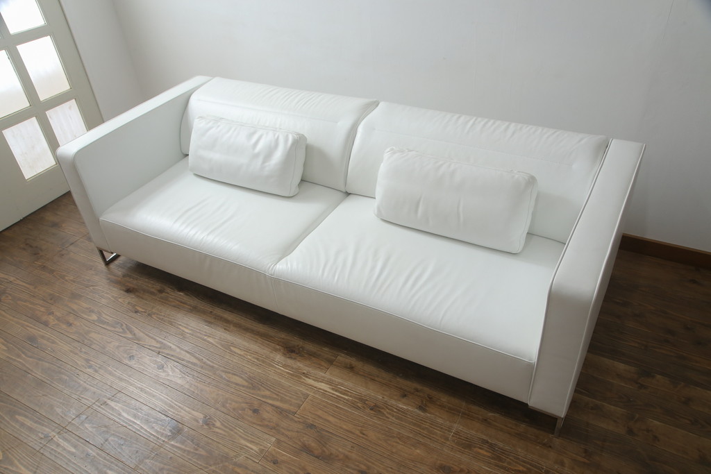 中古　美品　リーン・ロゼ(ligne roset)　Urbani　本革(レザー)　高級感漂う佇まいが魅力の大きな3人掛けソファ(リーンロゼ、三人掛け、3P、トリプルソファ、アームソファ)(R-068153)