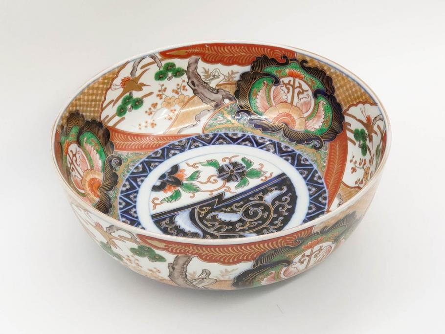 明治期　成化年製　伊万里　色絵　約31cm　1尺　色彩が鮮やかで豪華な深鉢(松、梅、鶴、ツル、菊、花、深皿、金彩、和食器、和皿、一尺)(R-079065)