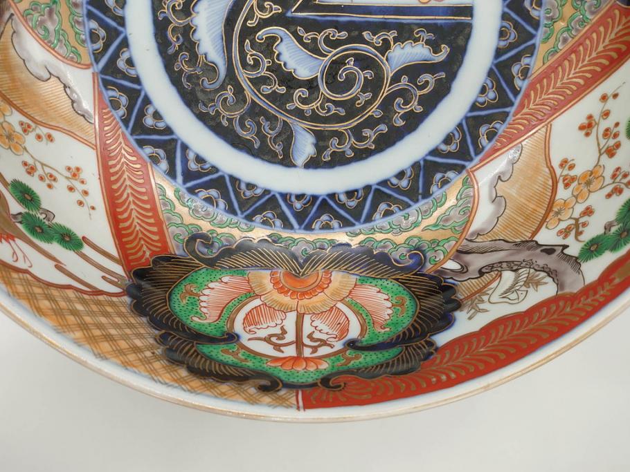 明治期　成化年製　伊万里　色絵　約31cm　1尺　色彩が鮮やかで豪華な深鉢(松、梅、鶴、ツル、菊、花、深皿、金彩、和食器、和皿、一尺)(R-079065)
