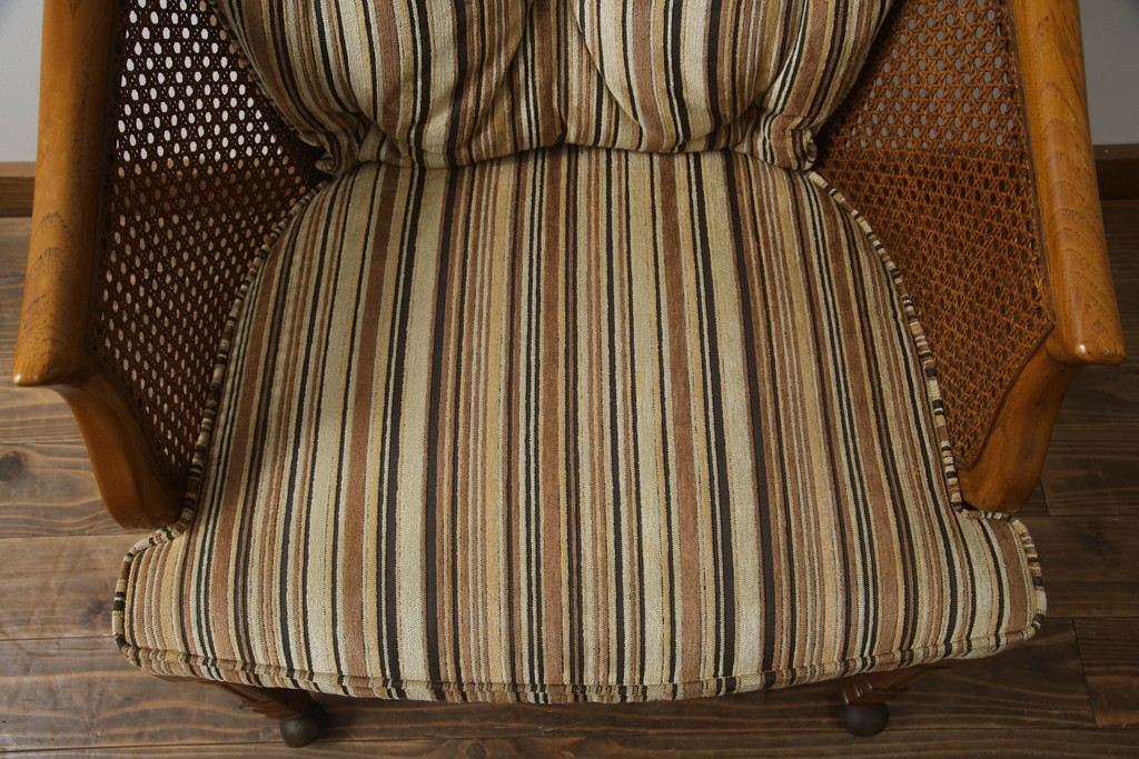 中古　 美品　DREXEL HERITAGE(ドレクセルヘリテイジ)　Grand Villa(グランドヴィラ)　くつろぎの時間を演出するキャスター付きチェア(ダイニングチェア、アームチェア、椅子、イス)(R-061102)