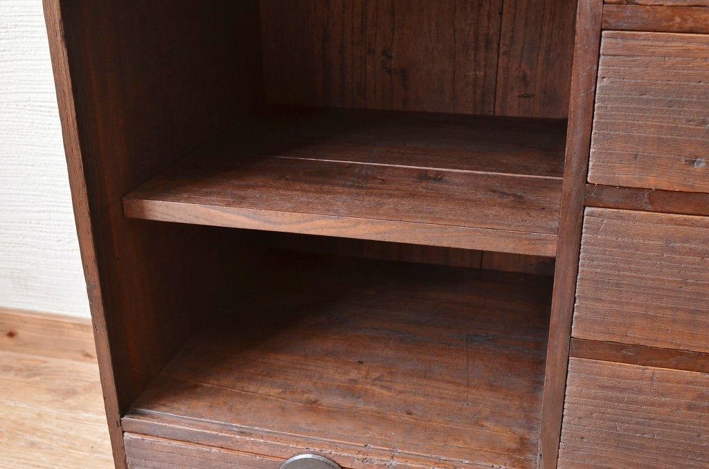 アンティーク家具　多少の傷み有り!!変わり型収納棚