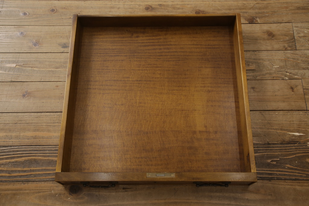 中古 バロッサバレンティ(VARO,S.A. VALENTI)　アンティーク風な取っ手と凝った造りの脚がアクセントのデスク(在宅用、ワークデスク、在宅ワーク用、両袖机、オフィスデスク)(定価約90万円)(R-061569)