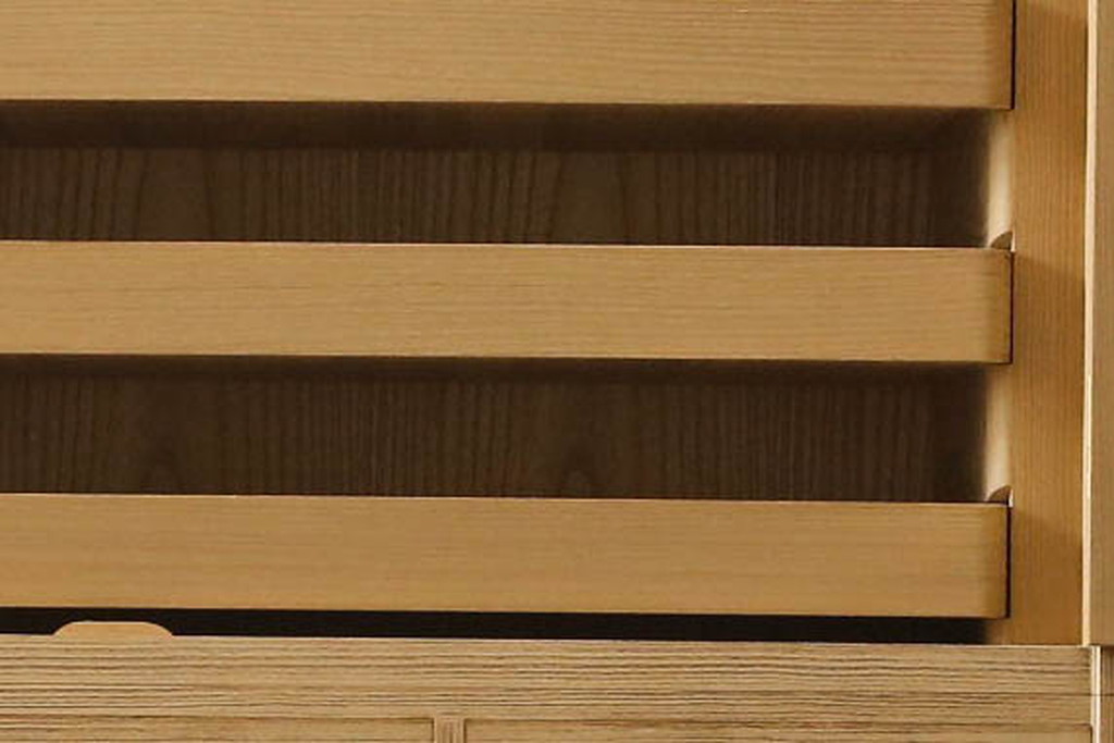 中古　最高級品　広島・府中家具　松創　木匠・多々納邦男　しっとりとした気品を漂わせる総桐箪笥(胴丸、桐たんす、和タンス、着物箪笥、引き出し、衣装箪笥)(定価約200万円)(R-064012)