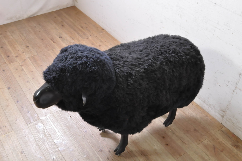 アメリカビンテージ　Burberry(バーバリー)ストアNY(ニューヨーク)店オリジナル什器　存在感抜群!!真鍮のキャスター付き羊の等身大オブジェ(sheep、ヒツジ、ひつじ、羊毛、ウール、ディスプレイ、置物、店舗什器、ヴィンテージ)(R-071304)