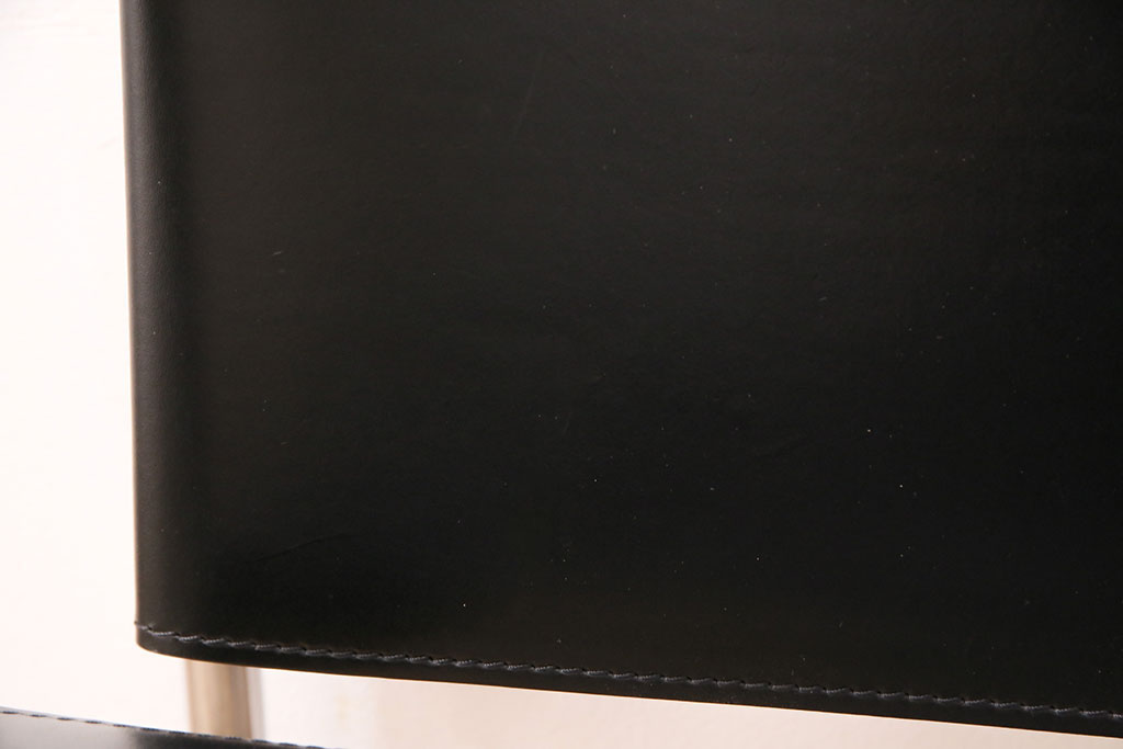 中古　Cassina(カッシーナ)　ル・コルビュジエ　LC1スリングチェア(アームチェア、椅子)(定価約44万円)(R-050376)