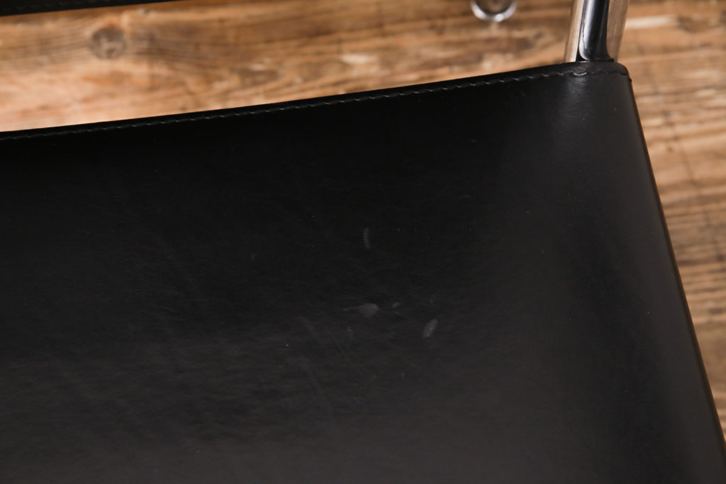 中古　Cassina(カッシーナ)　ル・コルビュジエ　LC1スリングチェア(アームチェア、椅子)(定価約44万円)(R-050376)