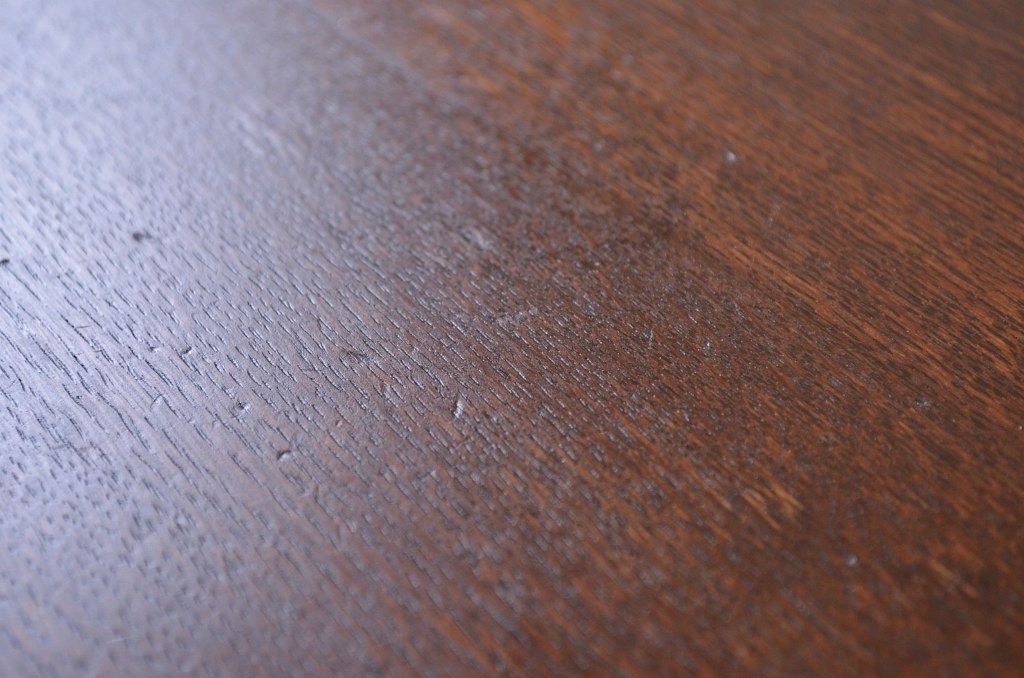 アンティーク家具　素敵なデザイン!大振りなカフェテーブル