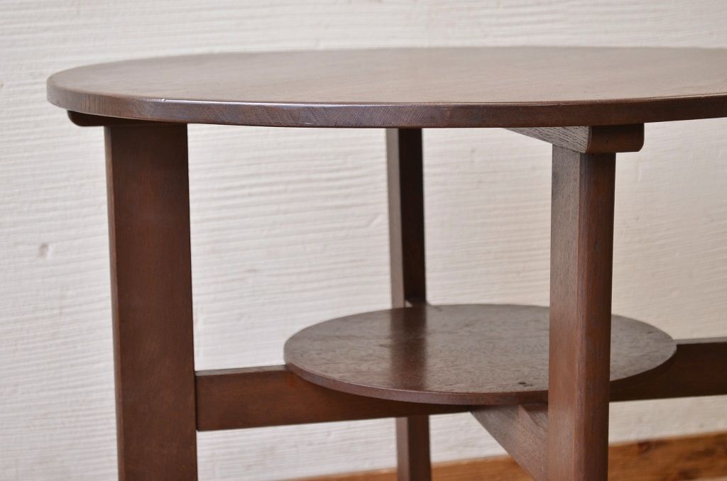 アンティーク家具　素敵なデザイン!大振りなカフェテーブル