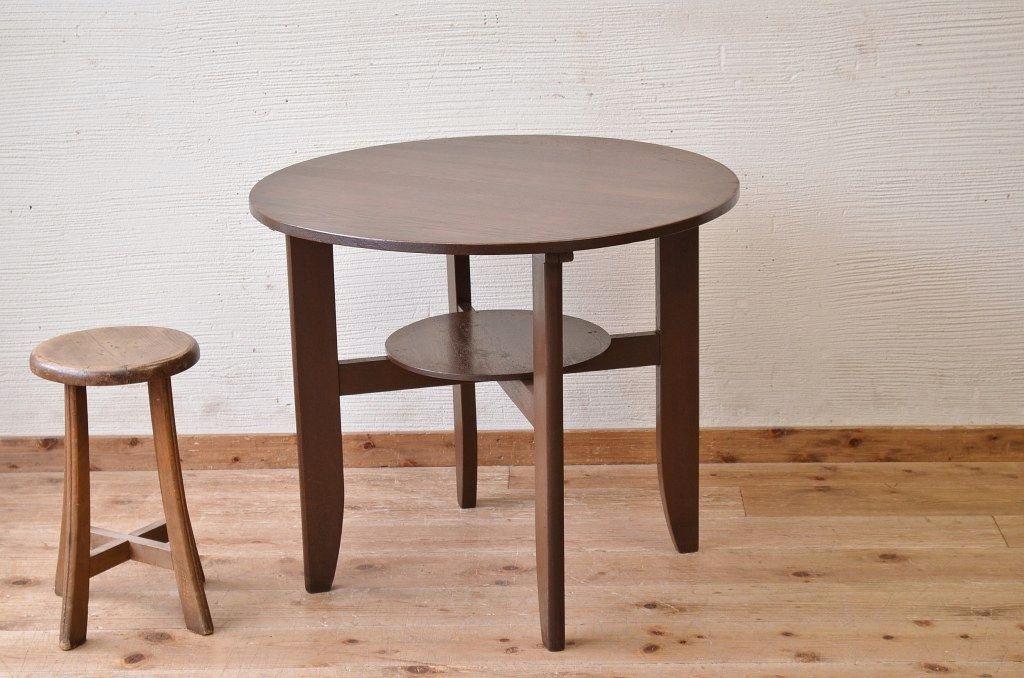 アンティーク家具　素敵なデザイン!大振りなカフェテーブル