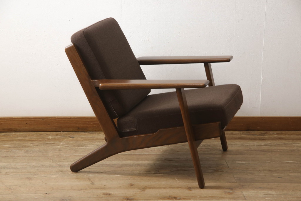 デンマークビンテージ　GETAMA(ゲタマ)　Hans J Wegner(ハンス・J・ウェグナー)　GE290　オーク材　くつろぎの空間を演出するアームチェア(椅子、イス、1P、一人掛けソファ、1人掛けソファ、ヴィンテージ、北欧)(R-062535)